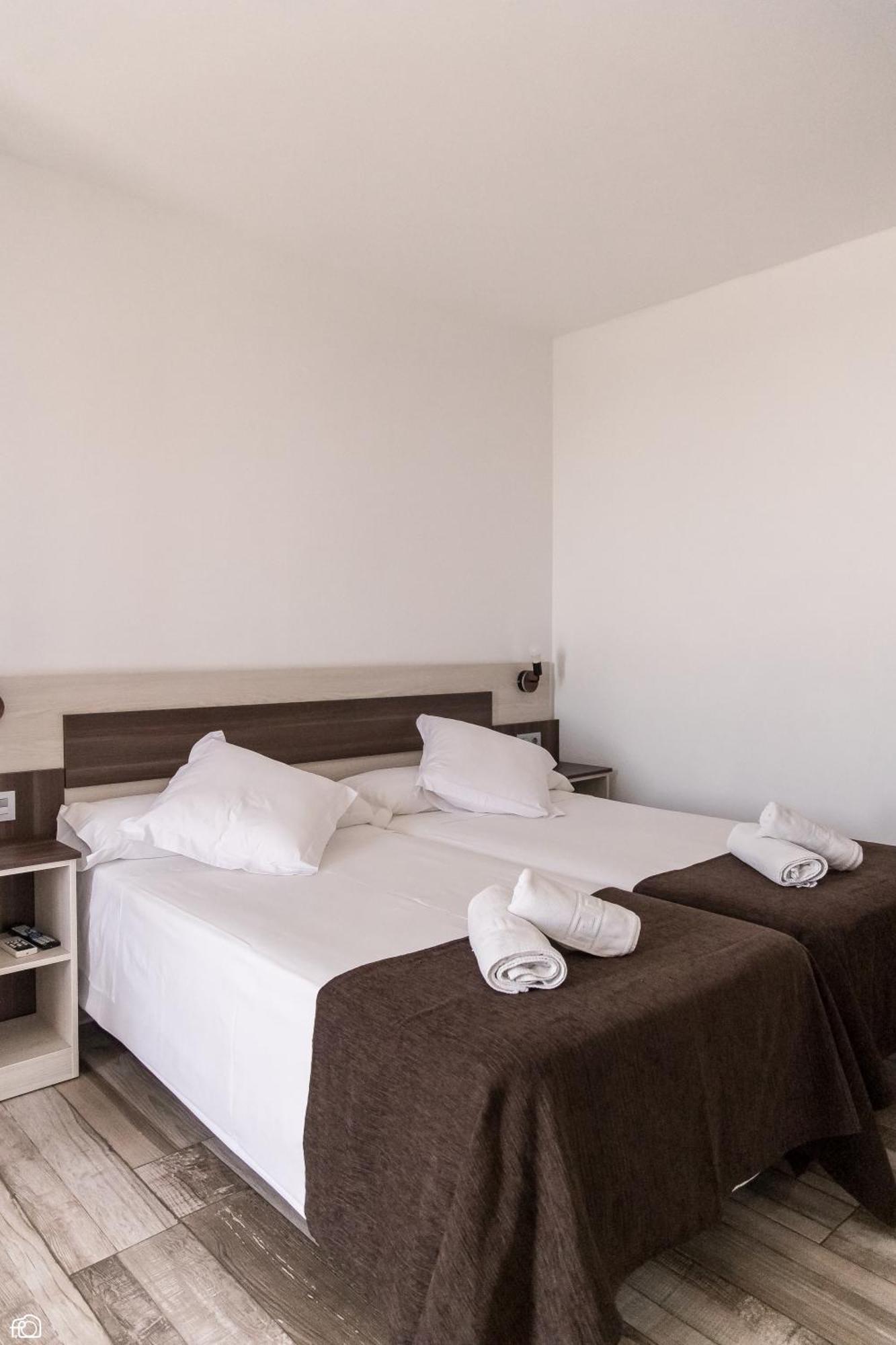 Meson Hostal La Cabana Medellín Exteriör bild